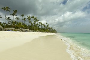 Dominikana - izaberite putovanje po svojoj želji. Izaberite period i dužinu boravka, hotel, avio prevoz i transfer.