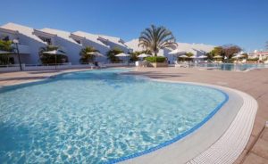 Tenerife / Španija - najpovoljnije putovanje po vašoj meri. Izaberite avio karte i hotelski smeštaj po promo cenama. Uvek imamo najbolju ponudu za Vas.