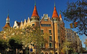 Barselona promocija: 5 dana/4 noći već od 389 €! Predlog putovanja je za period 14.11. – 18.11.2019. U cenu je uključeno: avio karta i 4 noćenja u hotelu.